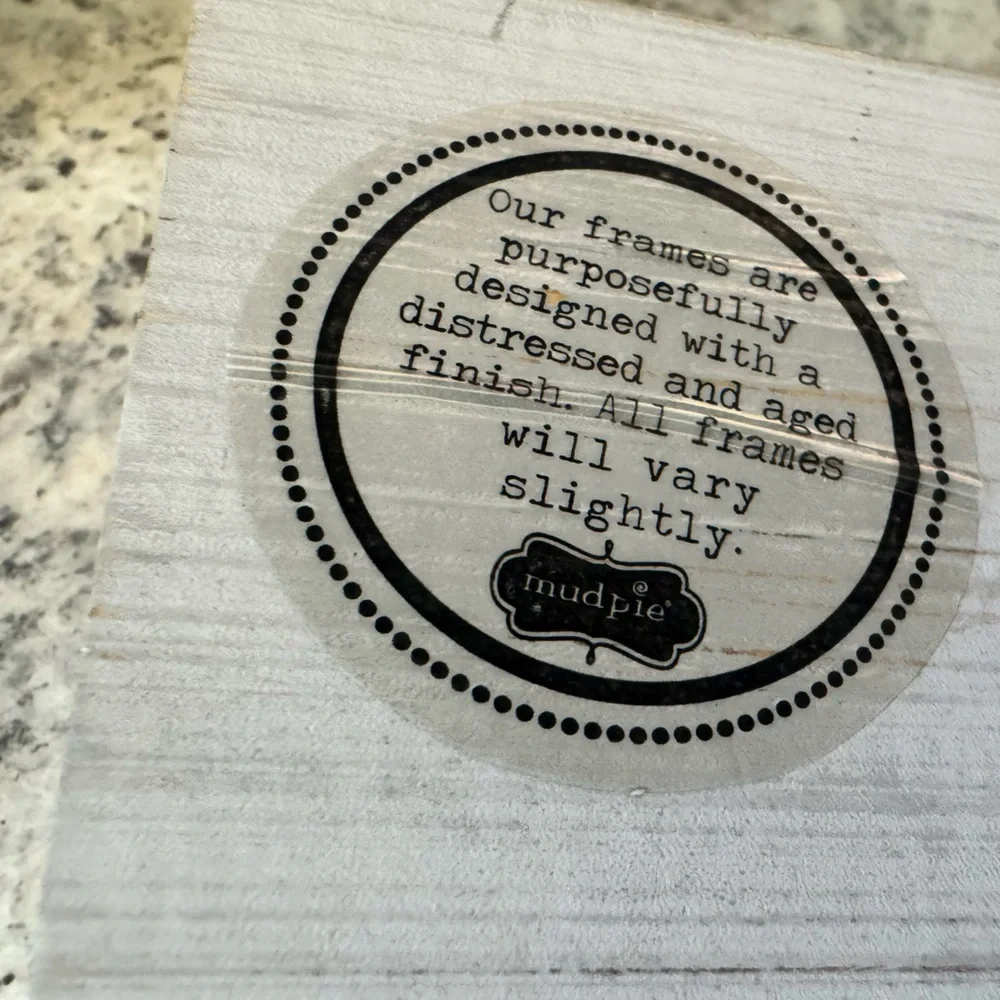 Mud Pie charming wooden